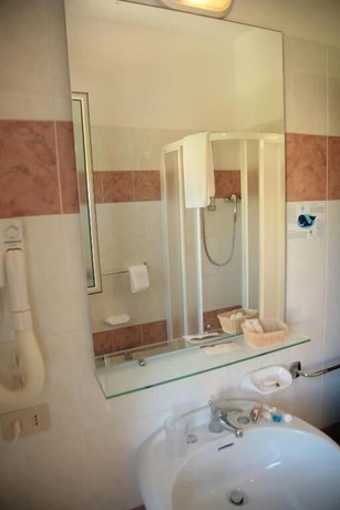 Imagen general del Hotel Giuliana. Foto 11