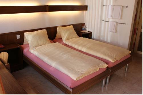 Imagen de la habitación del Hotel Gl&auml;rnisch Hof. Foto 10