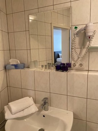 Imagen de la habitación del Hotel Gloria, Alsdorf. Foto 8