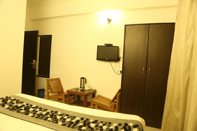 Imagen de la habitación del Hotel Gms Grand. Foto 9