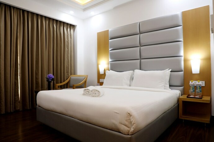 Imagen de la habitación del Hotel Gms Grand. Foto 31