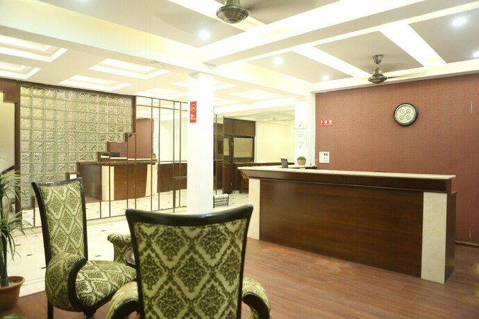 Imagen de los interiores del Hotel Gms Grand. Foto 39