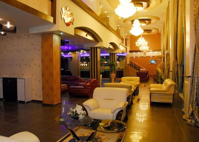 Imagen de los interiores del Hotel Golden King. Foto 19