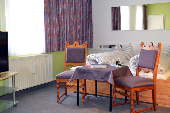 Imagen de la habitación del Hotel Goldene Sonne. Foto 2