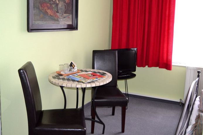 Imagen de la habitación del Hotel Goldene Sonne. Foto 6