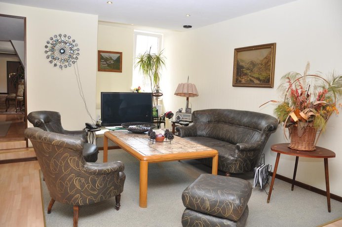 Imagen de la habitación del Hotel Goldene Sonne. Foto 11
