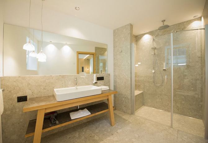 Imagen de la habitación del Hotel Goldene Traube. Foto 16