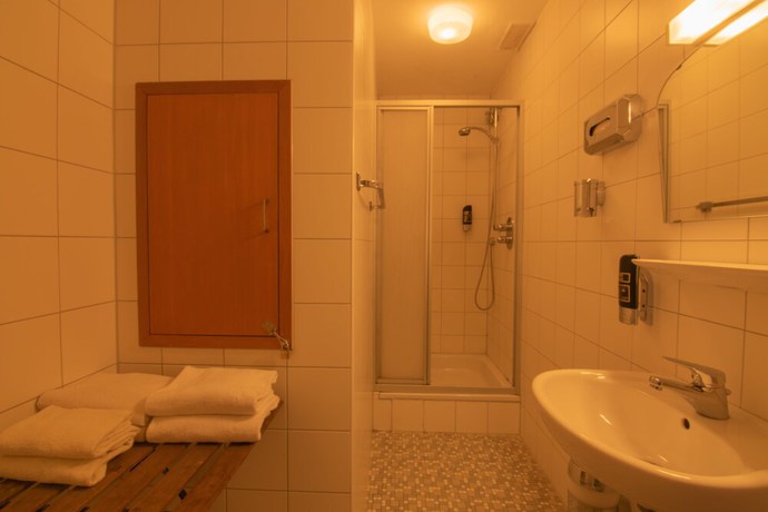Imagen de la habitación del Hotel Goldenes Fass. Foto 17