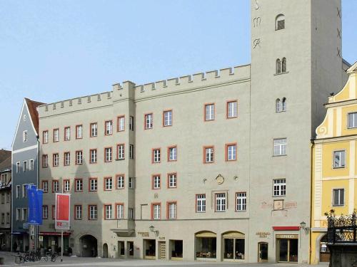 Imagen general del Hotel Goldenes Kreuz, Regensburg. Foto 1
