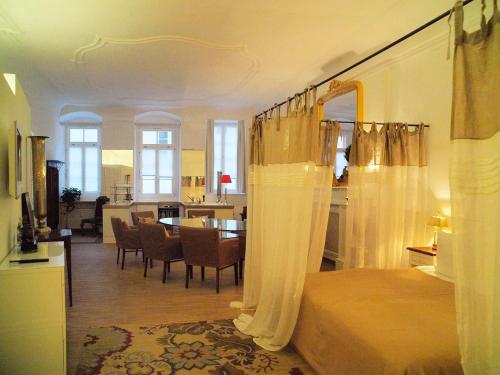 Imagen general del Hotel Goldenes Kreuz, Regensburg. Foto 4