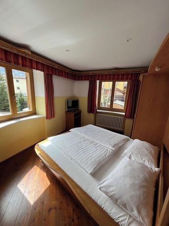 Imagen de la habitación del Hotel Goldenes Kreuz, Siracusa. Foto 2