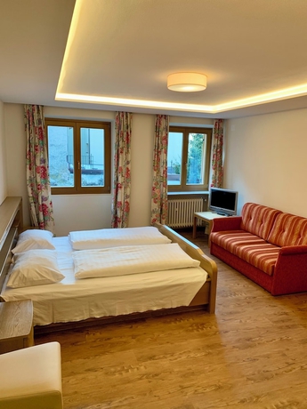 Imagen de la habitación del Hotel Goldenes Kreuz, Siracusa. Foto 5