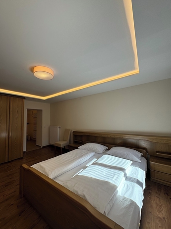 Imagen de la habitación del Hotel Goldenes Kreuz, Siracusa. Foto 7
