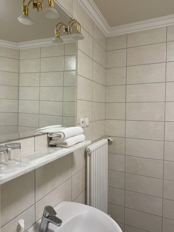 Imagen de la habitación del Hotel Goldenes Kreuz, Siracusa. Foto 9
