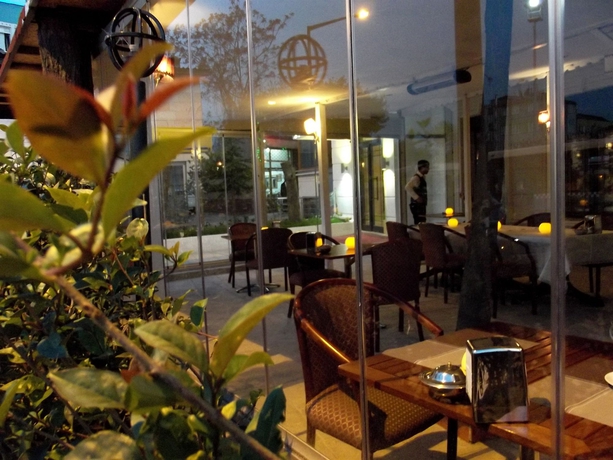 Imagen del bar/restaurante del Hotel Goldengate. Foto 1