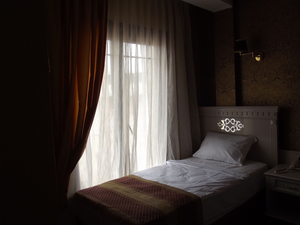 Imagen de la habitación del Hotel Goldengate. Foto 11