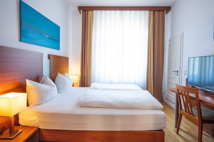 Imagen de la habitación del Hotel Graf Zeppelin. Foto 19