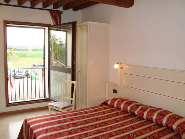 Imagen de la habitación del Hotel Gran Parco. Foto 9