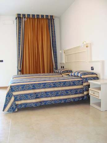 Imagen de la habitación del Hotel Gran Parco. Foto 12