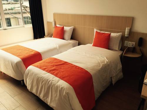Imagen de la habitación del Hotel Granada Plaza. Foto 1
