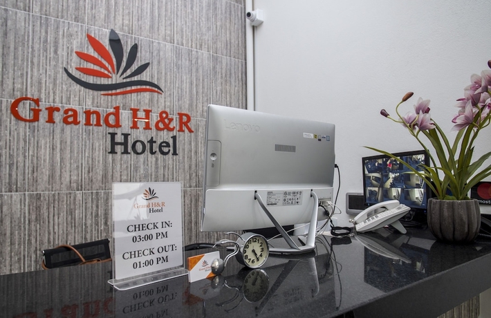 Imagen de los interiores del Hotel Grand H&r. Foto 13