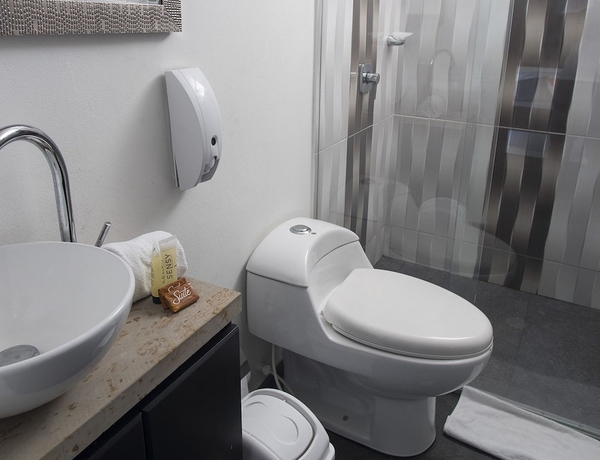 Imagen de la habitación del Hotel Grand H&r. Foto 12