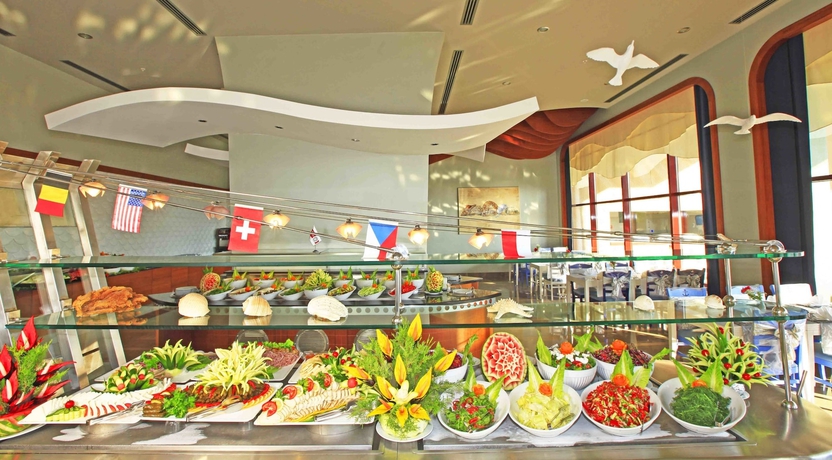 Imagen del bar/restaurante del Hotel Grand Side - All Inclusive. Foto 2