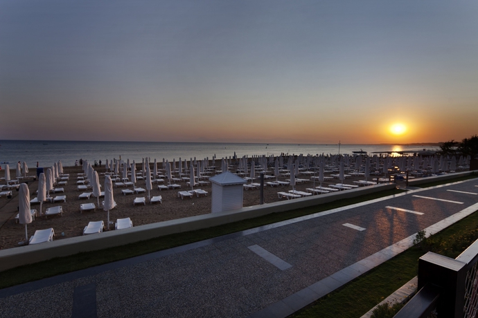 Imagen de los exteriores del Hotel Grand Side - All Inclusive. Foto 13