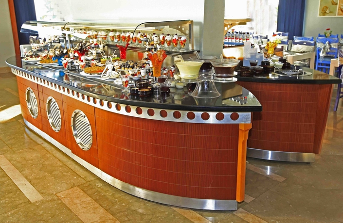 Imagen del bar/restaurante del Hotel Grand Side - All Inclusive. Foto 6
