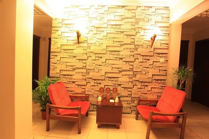 Imagen de los interiores del Hotel Grand Urhay. Foto 13
