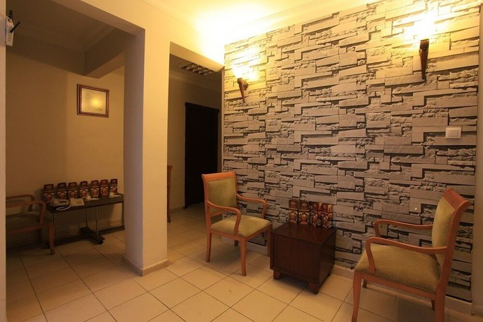 Imagen de los interiores del Hotel Grand Urhay. Foto 15