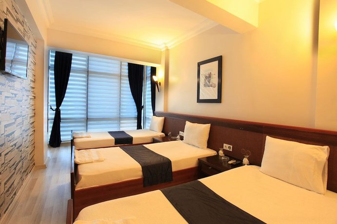 Imagen de la habitación del Hotel Grand Urhay. Foto 3