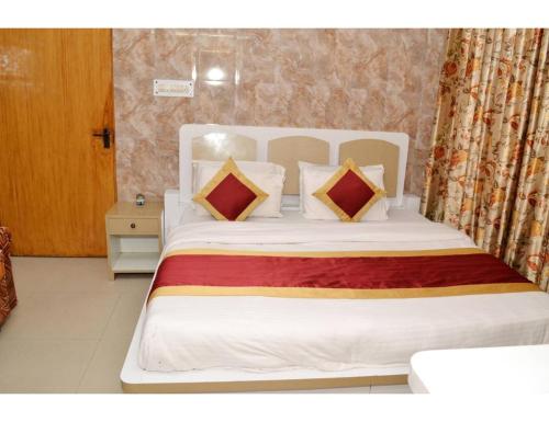 Imagen general del Hotel Grant Deluxe, Meerut. Foto 3