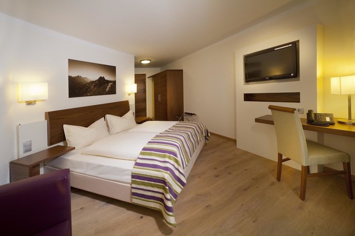 Imagen de la habitación del Hotel Greinwald. Foto 6