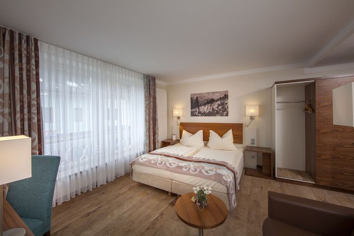 Imagen de la habitación del Hotel Greinwald. Foto 12