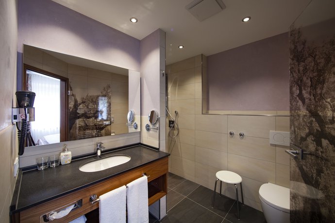 Imagen de la habitación del Hotel Greinwald. Foto 14