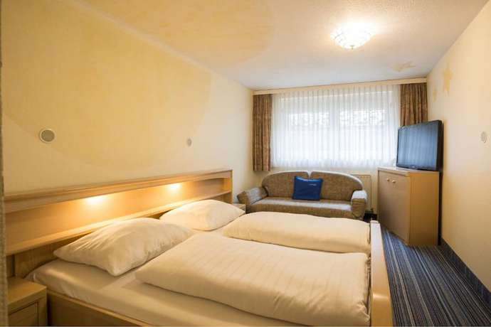 Imagen de la habitación del Hotel Gremersdorf - Zum Gr&uuml;nen J&auml;ger. Foto 14