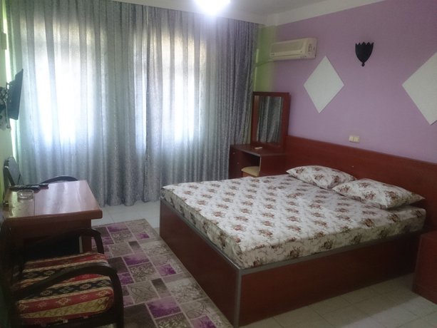 Imagen de la habitación del Hotel Grun. Foto 15