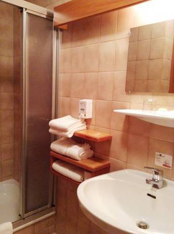 Imagen de la habitación del Hotel Gr&uuml;nes T&uuml;rl. Foto 4