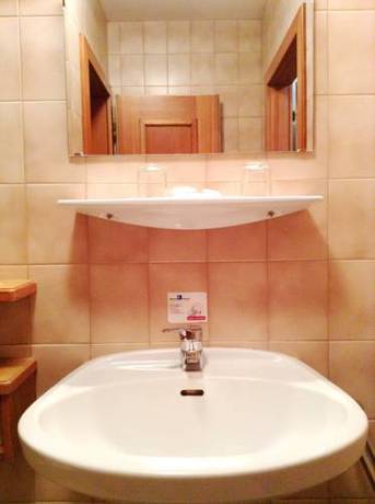 Imagen de la habitación del Hotel Gr&uuml;nes T&uuml;rl. Foto 7