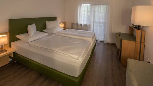 Imagen de la habitación del Hotel Gr&uuml;nes T&uuml;rl. Foto 8