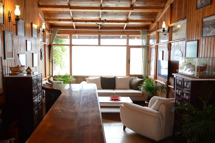 Imagen de los interiores del Hotel Gumbet. Foto 18