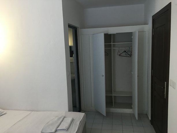 Imagen de la habitación del Hotel Gumbet. Foto 15