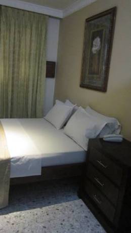 Imagen de la habitación del Hotel H21. Foto 3