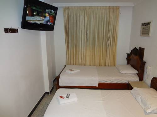 Imagen de la habitación del Hotel H21. Foto 4