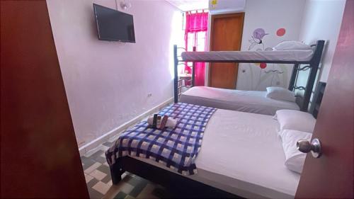 Imagen de la habitación del Hotel HB. Foto 19