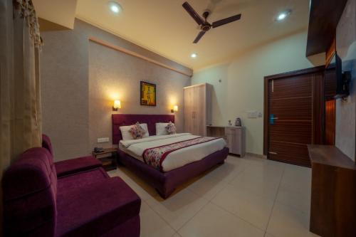 Imagen general del Hotel HSR View Inn - Sahastradhara IT Park. Foto 2