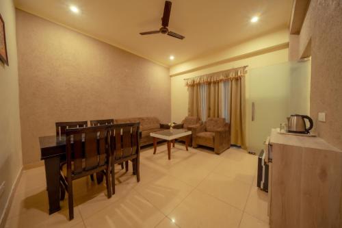 Imagen general del Hotel HSR View Inn - Sahastradhara IT Park. Foto 11