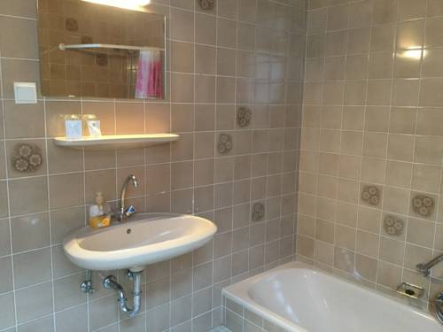 Imagen de la habitación del Hotel Hafez. Foto 13