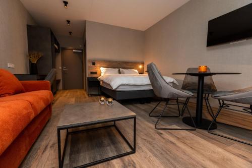 Imagen de la habitación del Hotel Halond. Foto 20